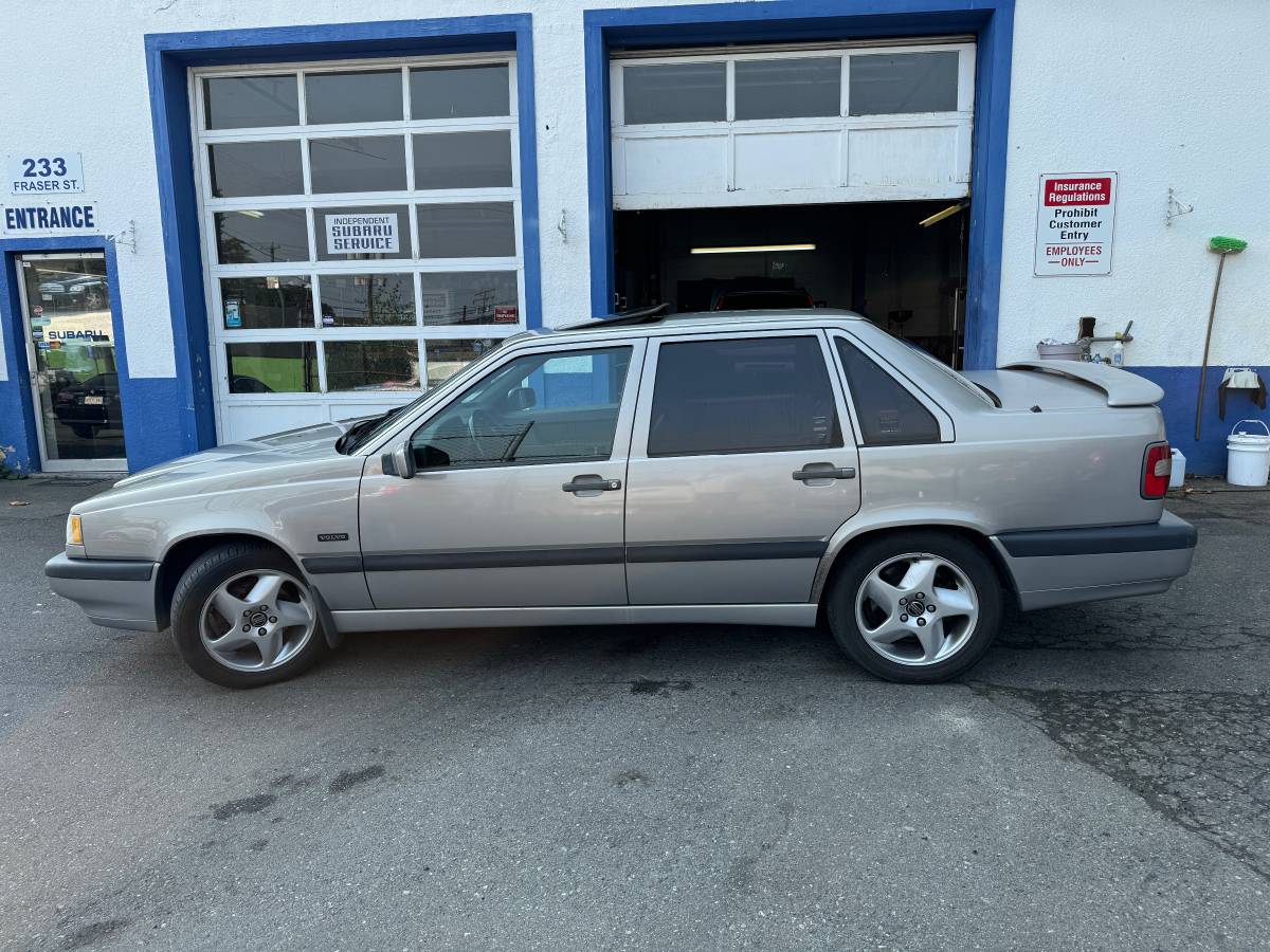 Volvo-850-series-1996-grey-6