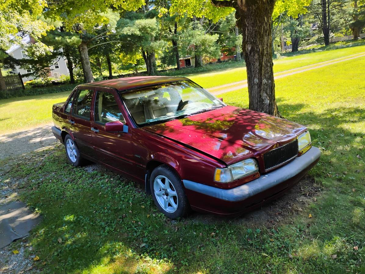 Volvo-850-series-1996-red-1