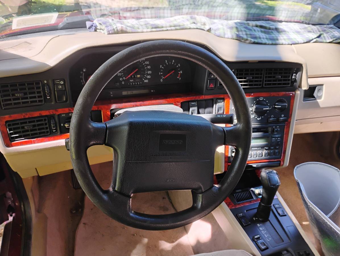 Volvo-850-series-1996-red-3