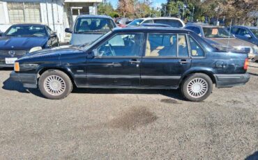 Volvo-940-series-1994-black-2