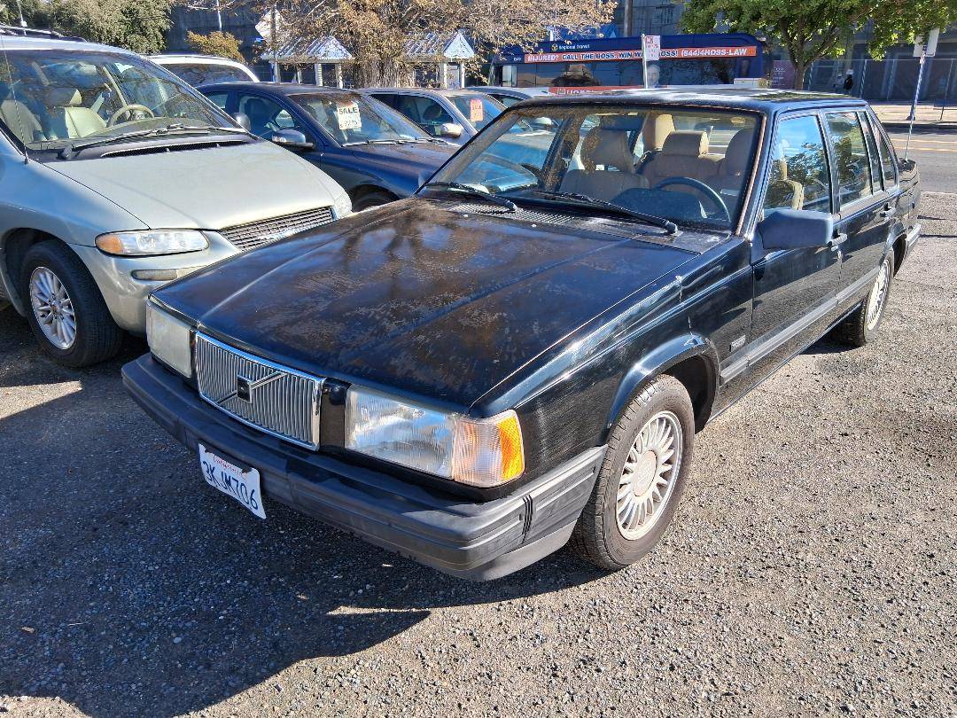 Volvo-940-series-1994-black-9