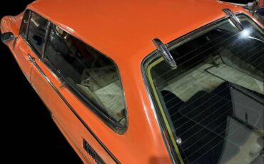 Volvo-P1800es-1973-Orange-4
