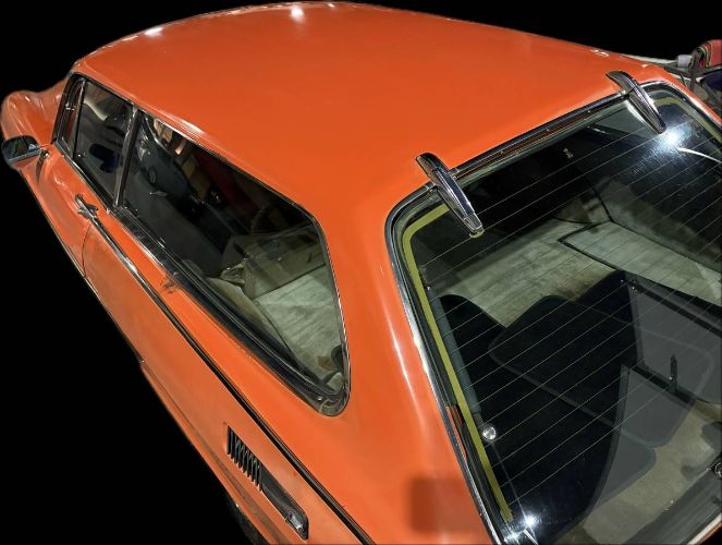 Volvo-P1800es-1973-Orange-4