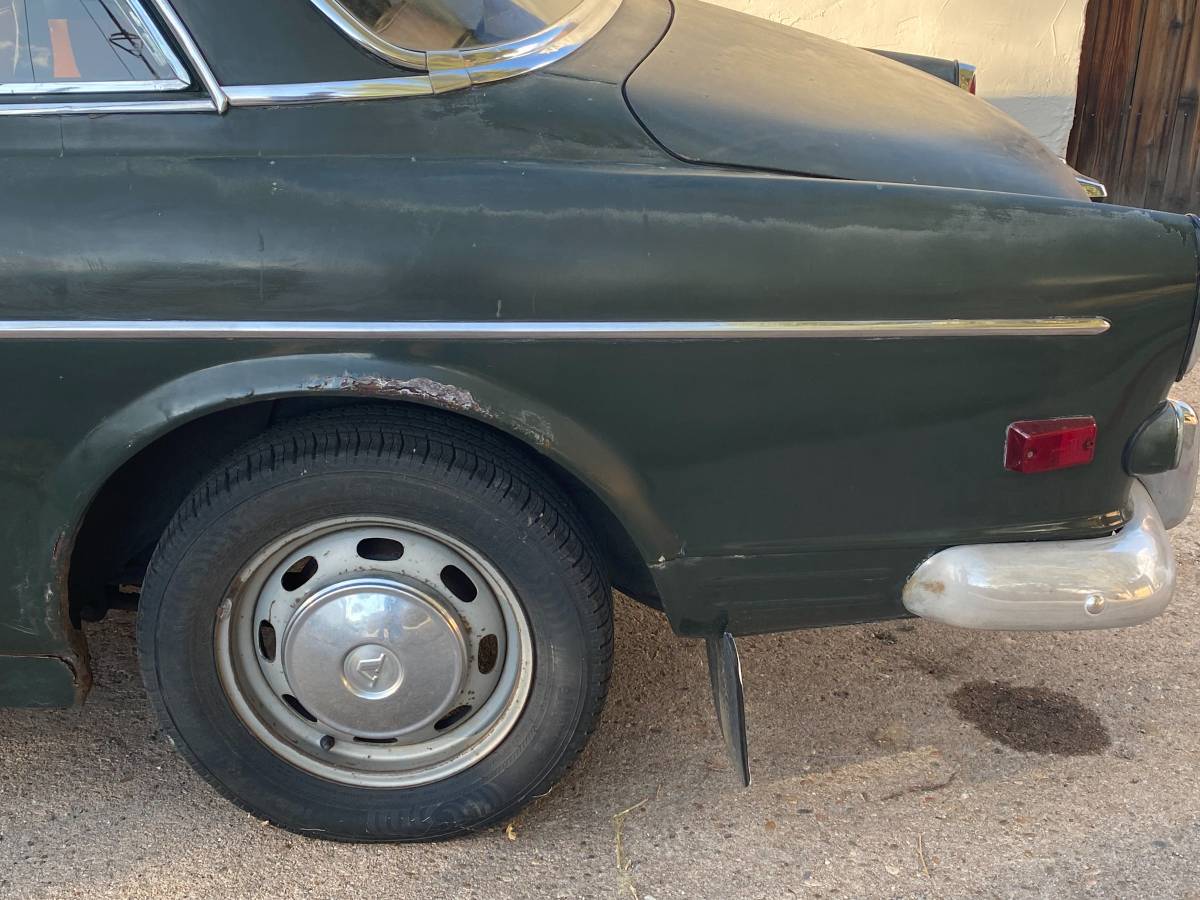Volvo-amazon-1968-green-2