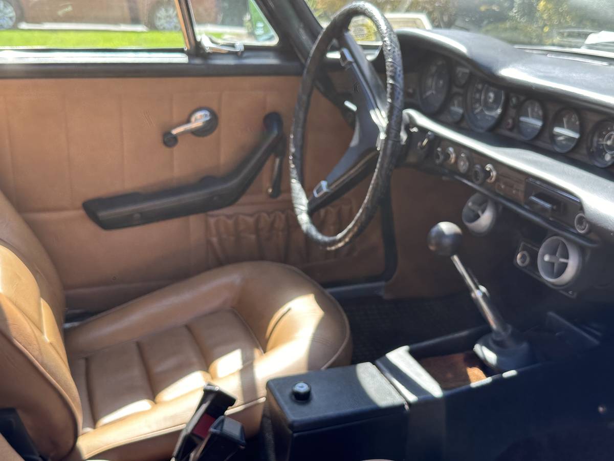 Volvo-p1800es-1972-green-4