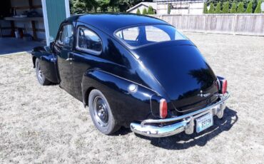 Volvo-pv-544-1961-black