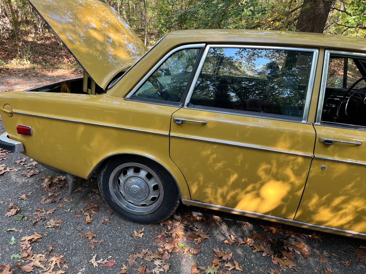 Vovlo-164-1971-yellow-13
