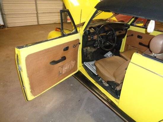 Vw-beetle-1979-yellow-29