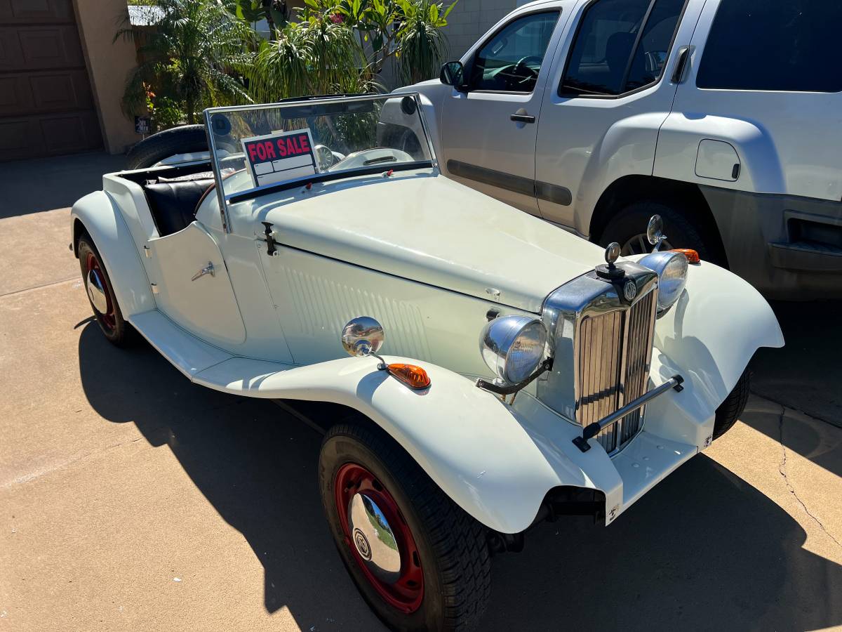 Vw-bug-1976-white-4