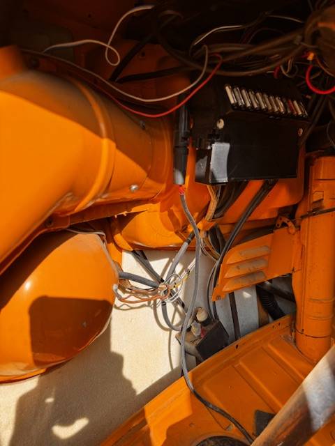 Vw-bus-1977-orange-10