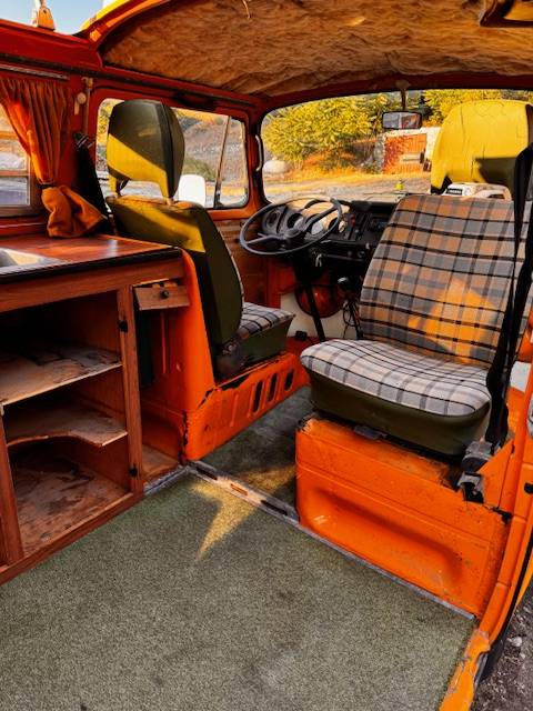 Vw-bus-1977-orange-4