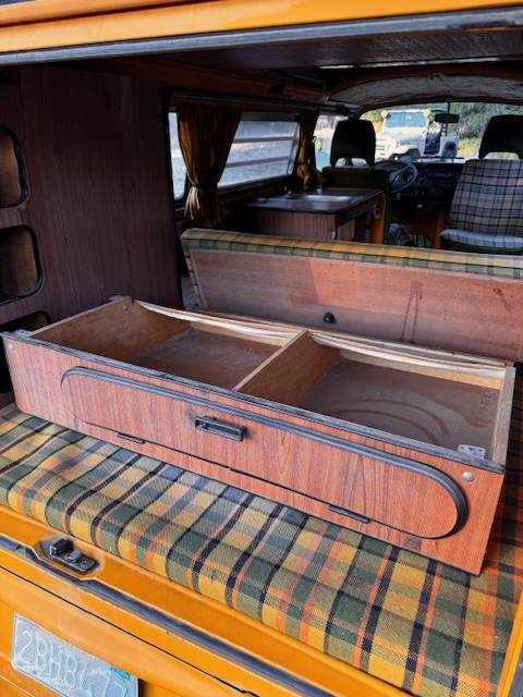 Vw-bus-1977-orange-8