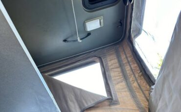 Vw-eurovan-camper-1995-white-16