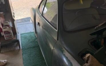 Vw-karmann-ghia-1971-green-1
