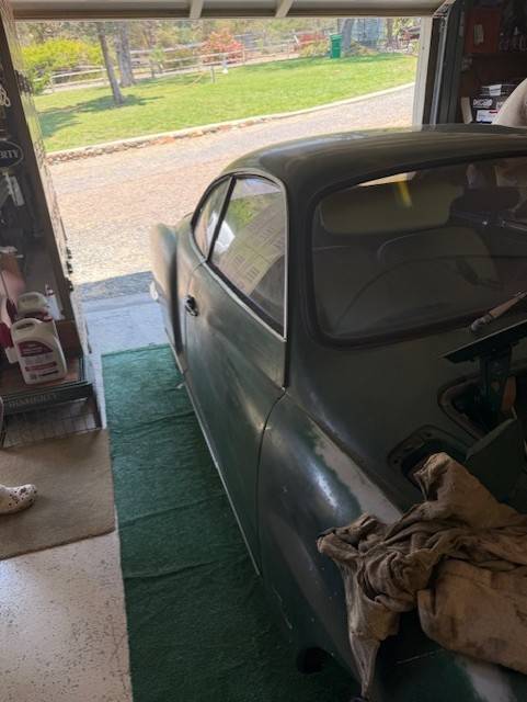 Vw-karmann-ghia-1971-green-1