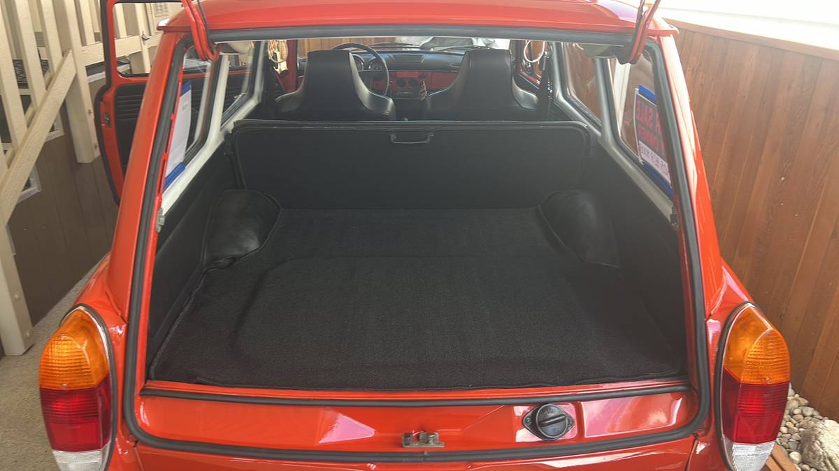 Vw-squareback-1972-orange-10
