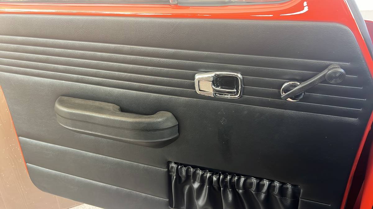 Vw-squareback-1972-orange-7