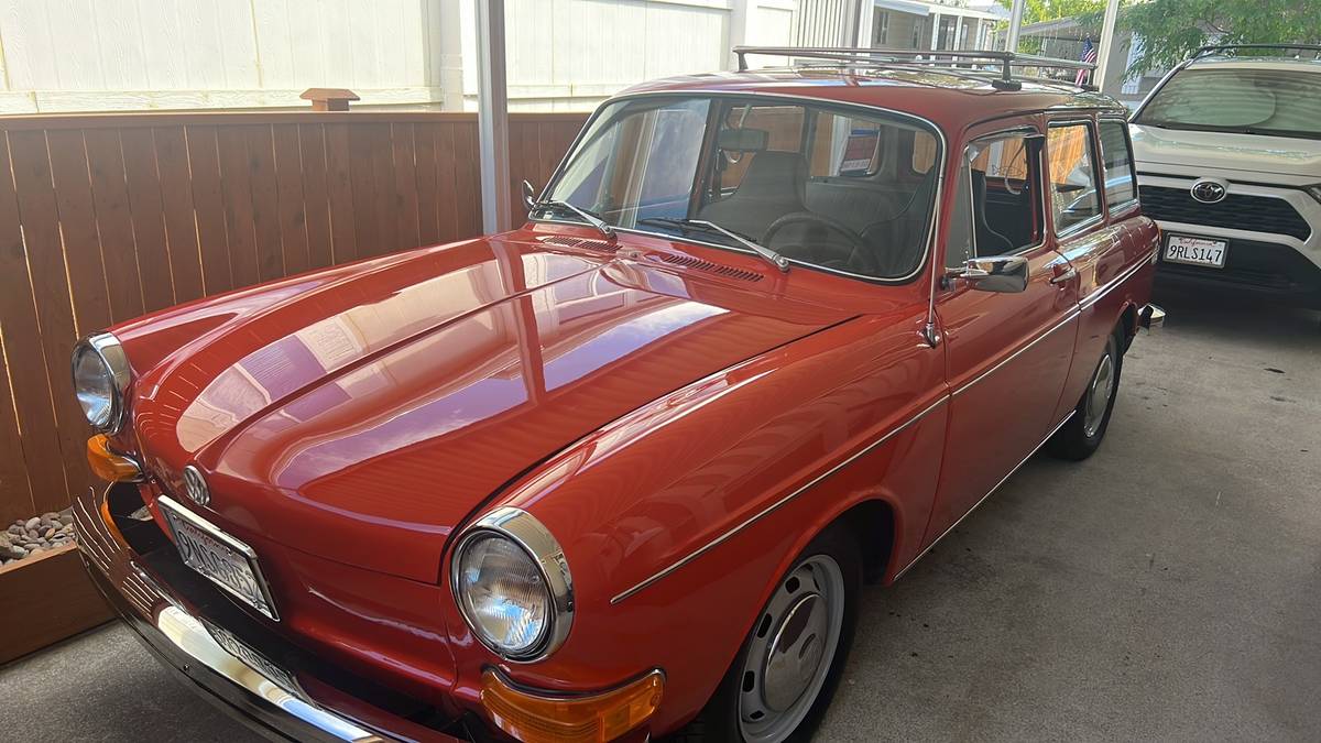 Vw-squareback-1972-orange-9