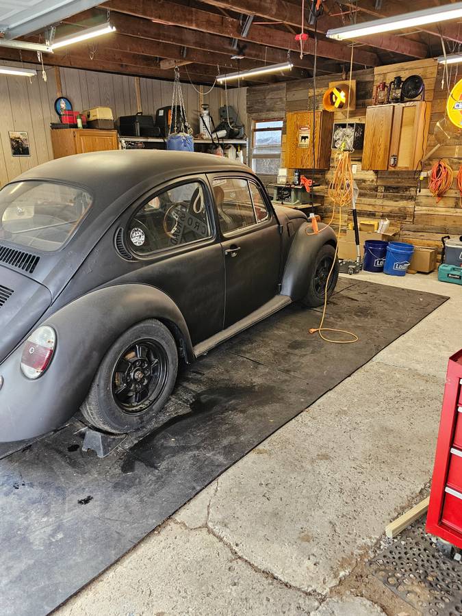 Vw-super-beetle-1974-3
