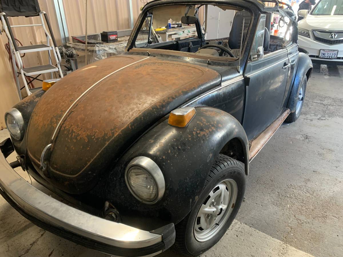 Vw-super-beetle-convertible-1979-black-1