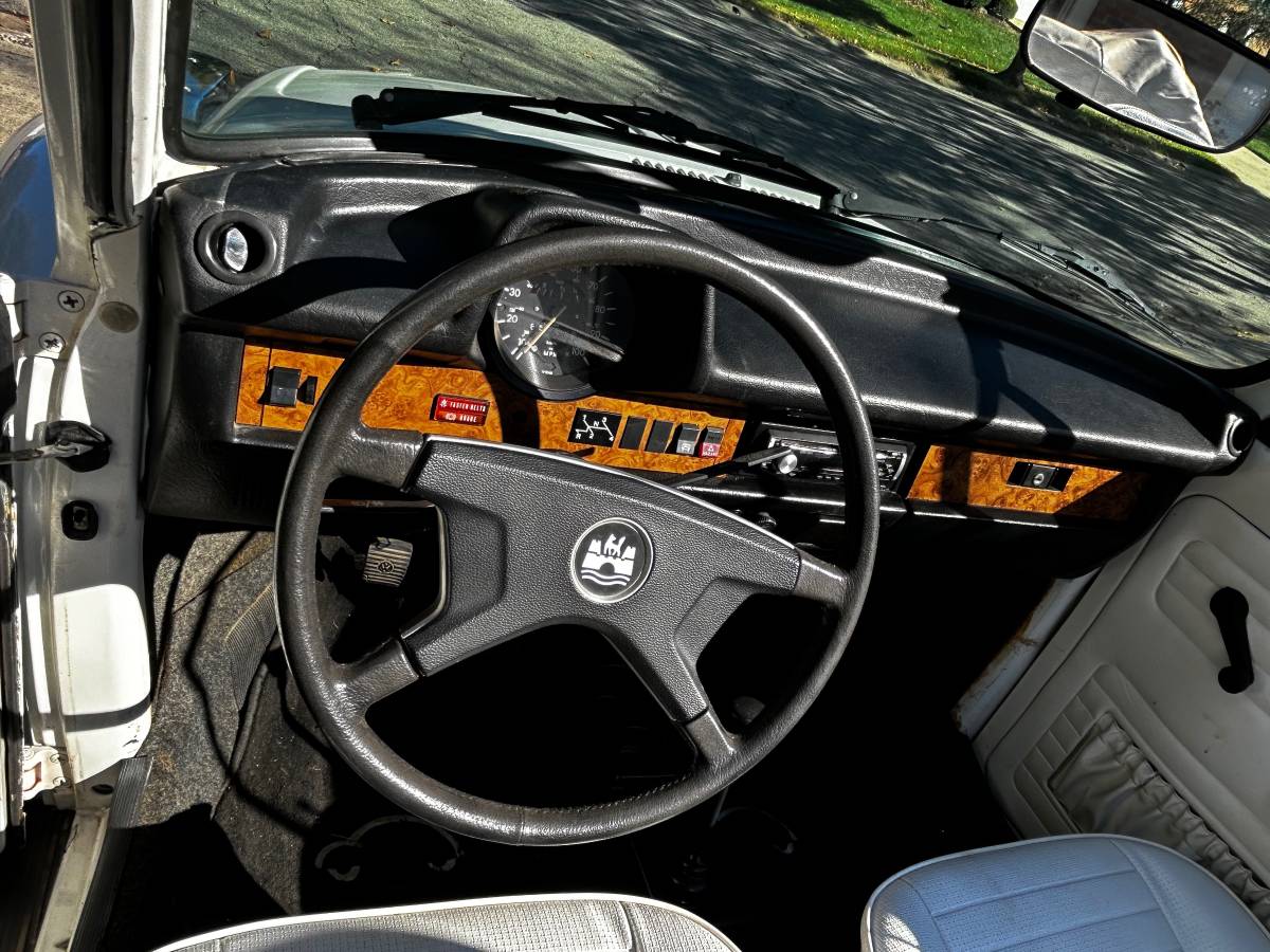 Vw-superbeetle-convertible-1978-white-2
