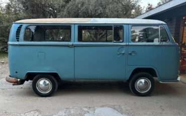 Vw-transporter-1970-blue-11