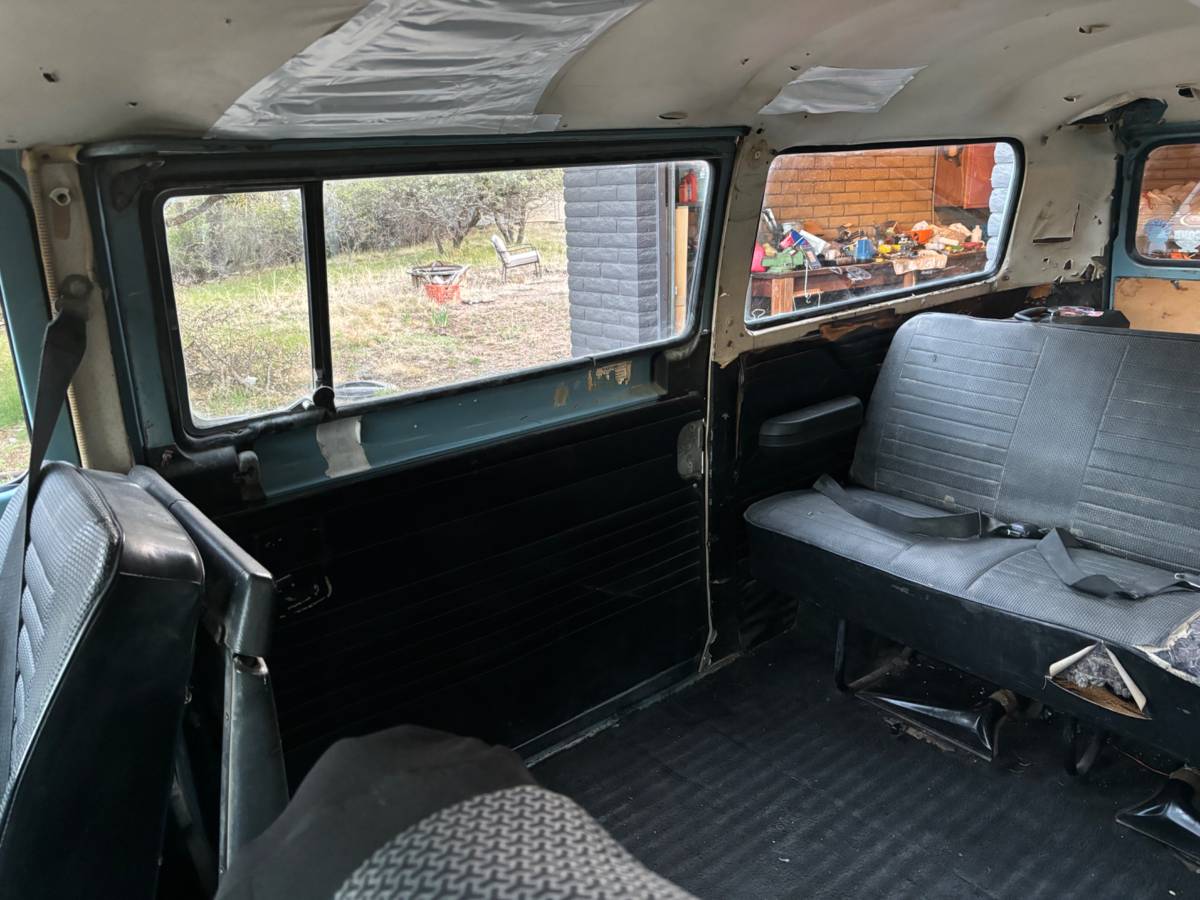 Vw-transporter-1970-blue-4