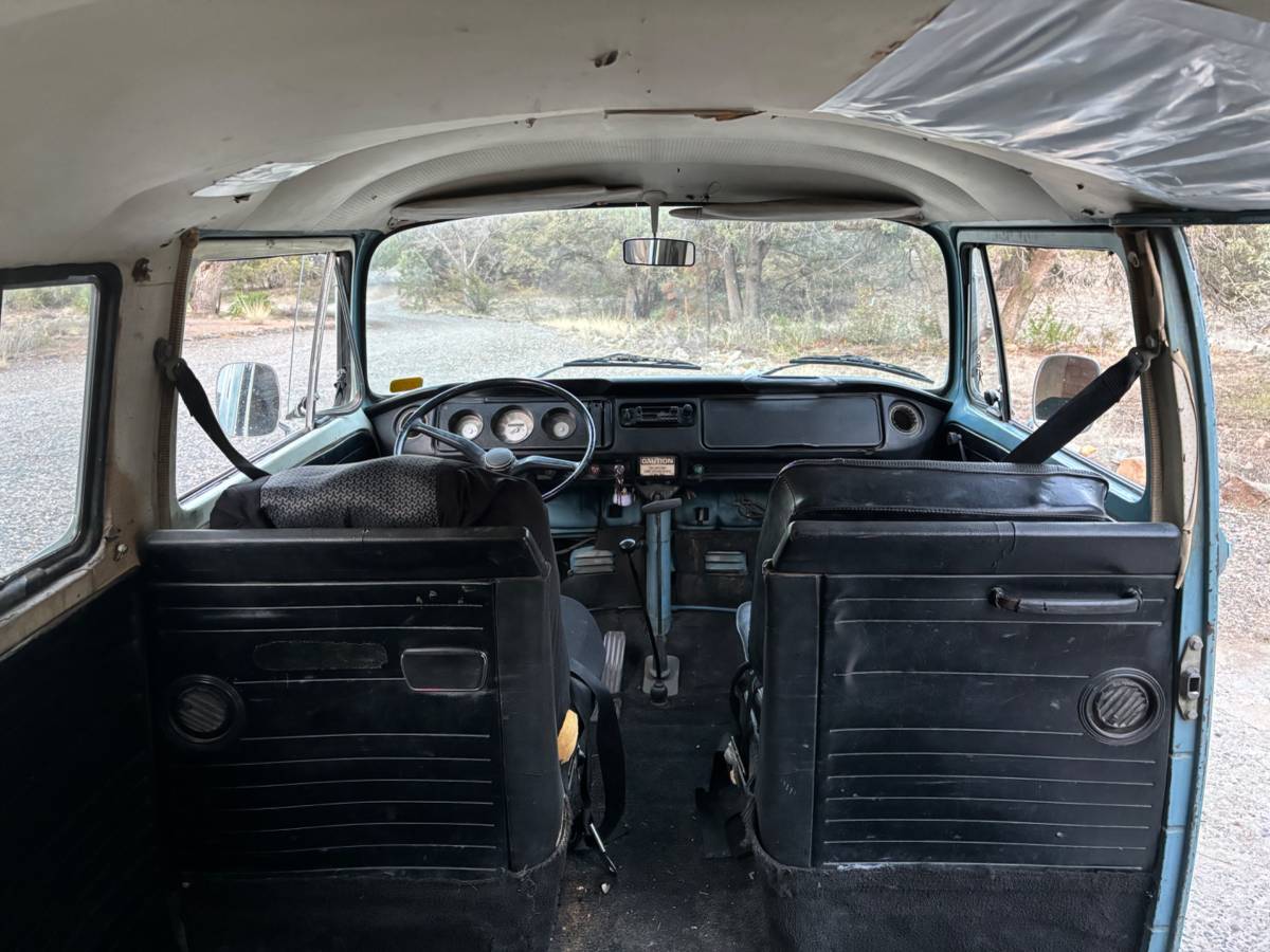 Vw-transporter-1970-blue-5