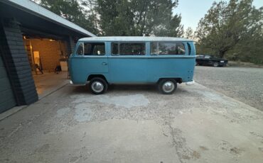 Vw-transporter-1970-blue-9