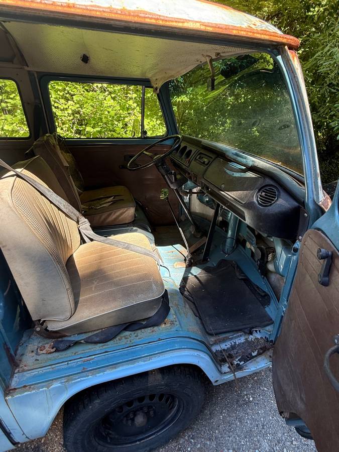 Vw-transporter-1975-blue-6