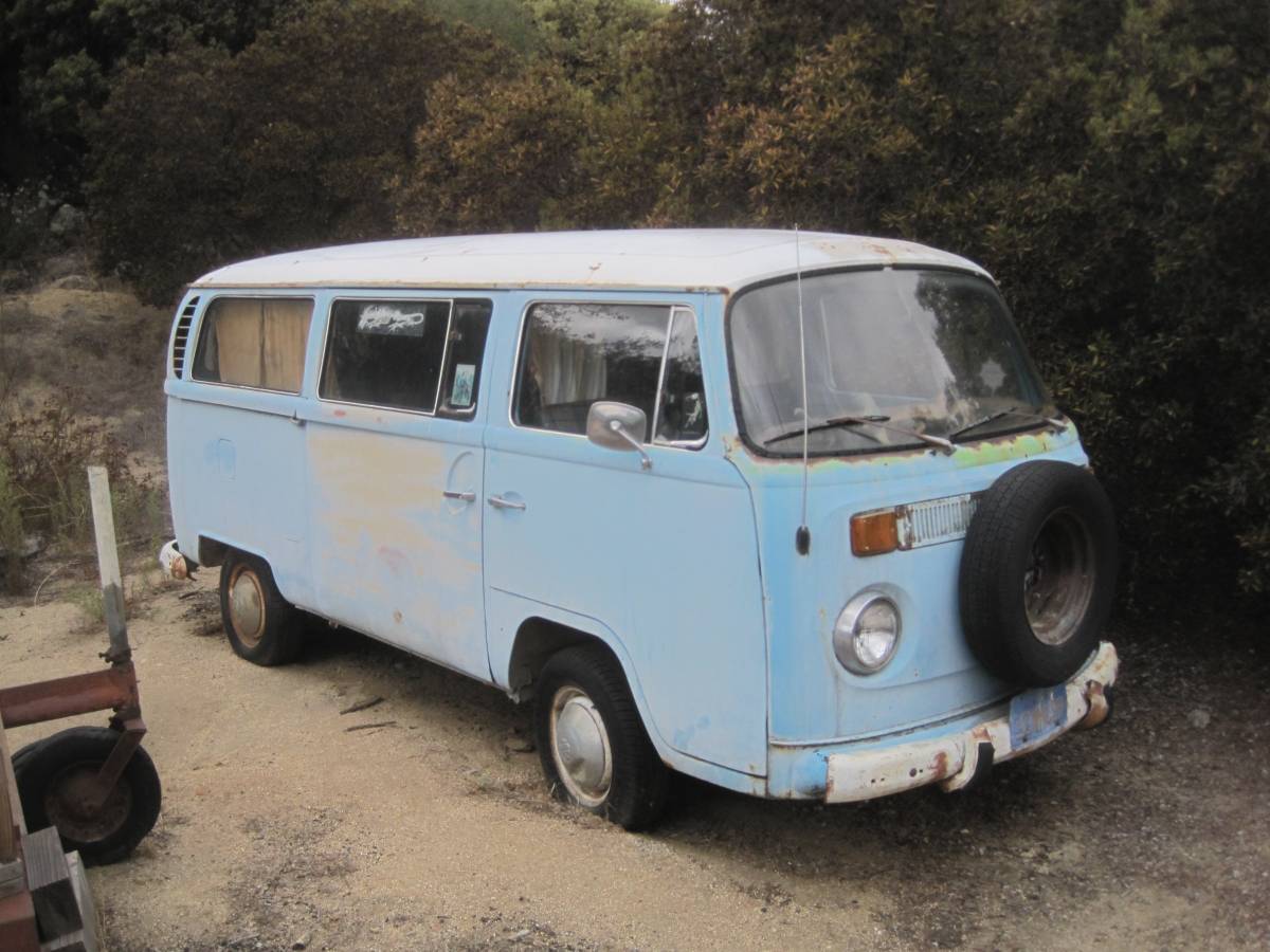 Vw-type-2-1969-blue-3