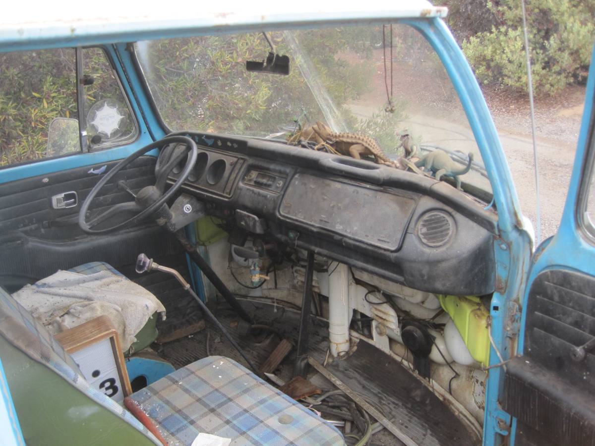 Vw-type-2-1969-blue-5