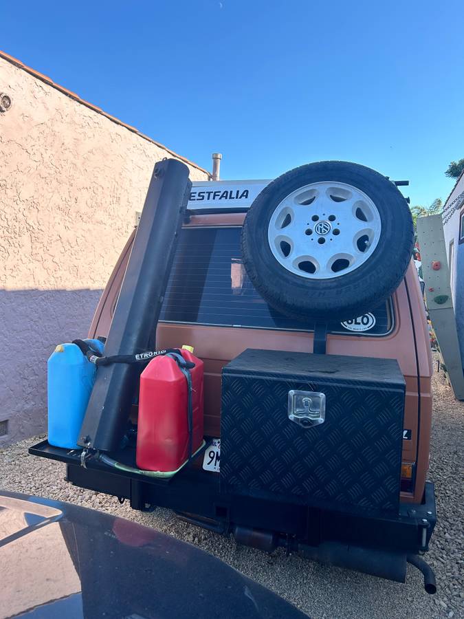 Vw-vanagon-1982-orange-14
