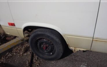 Vw-vanagon-1983-brown-39