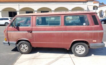 Vw-vanagon-1988-red-1