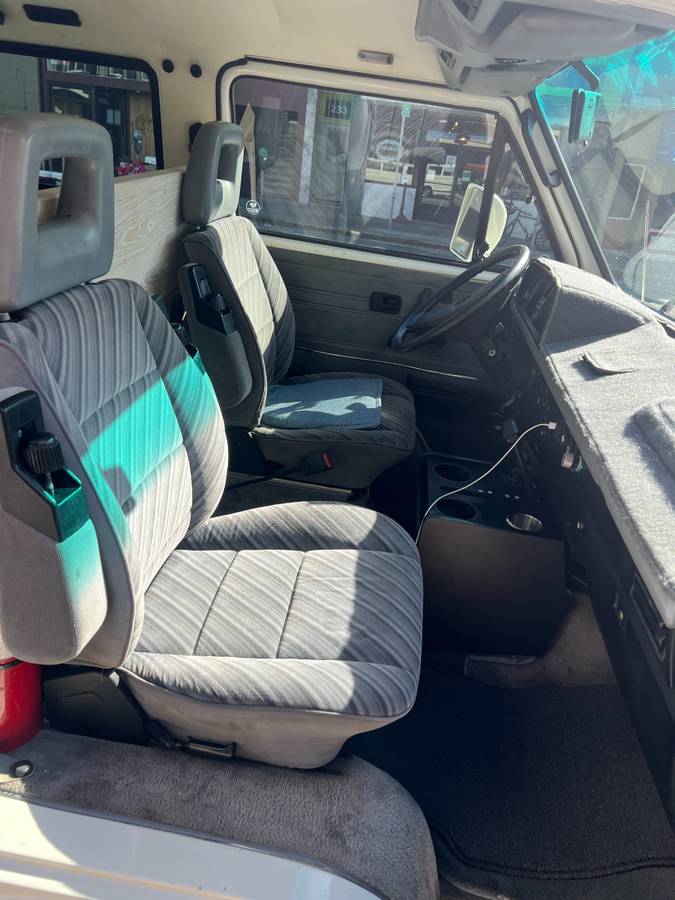 Vw-vanagon-1989-white