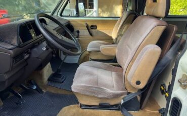 Vw-vanagon-westfalia-1986-17