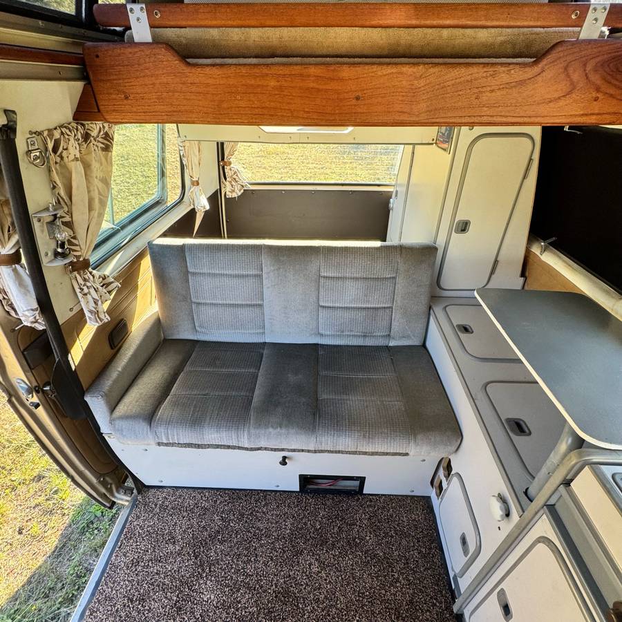 Vw-vanagon-westfalia-1986-custom-13