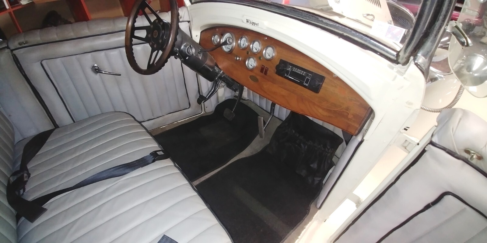 Willys-1925-Convertible-9