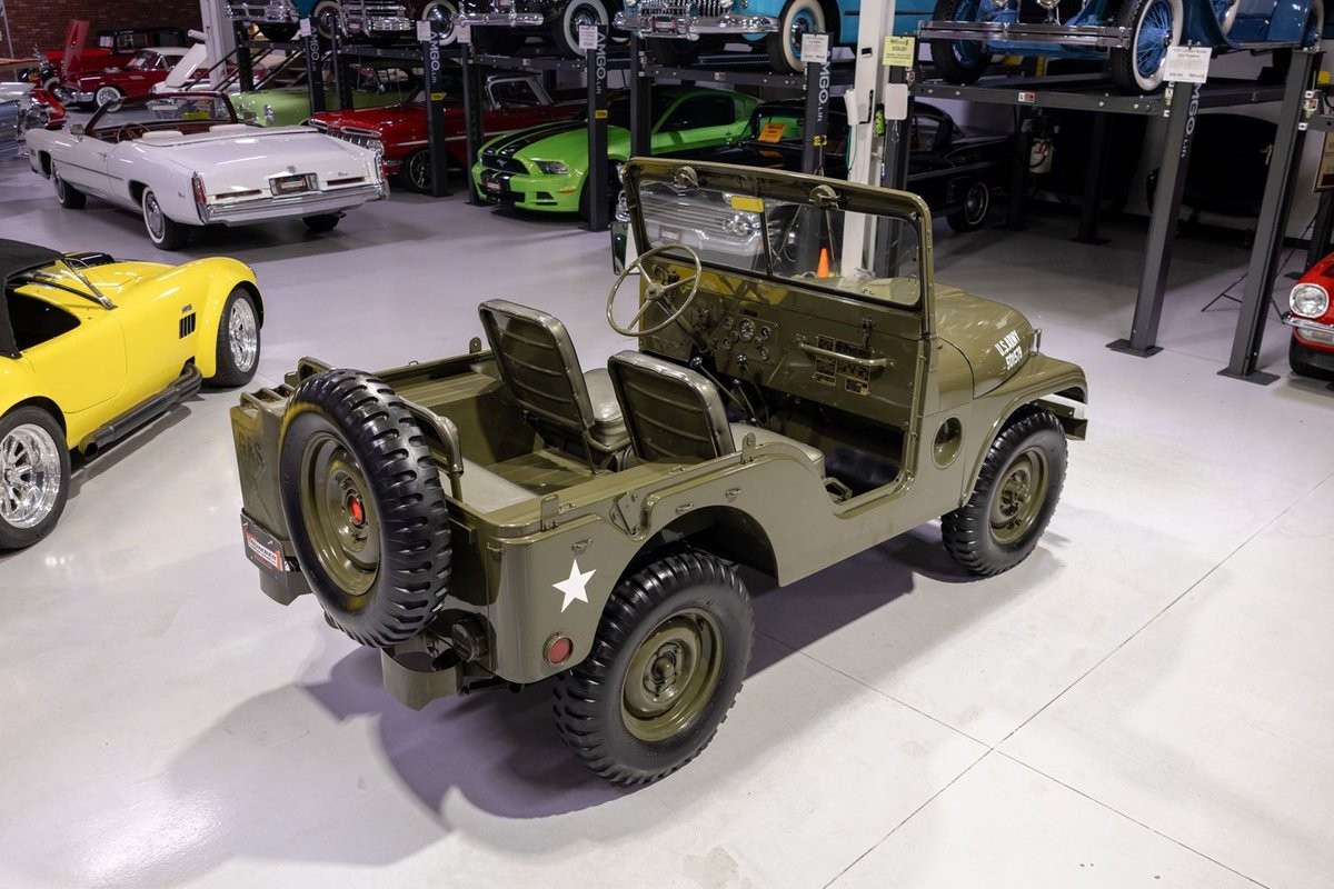Willys-1955-Jeep-10