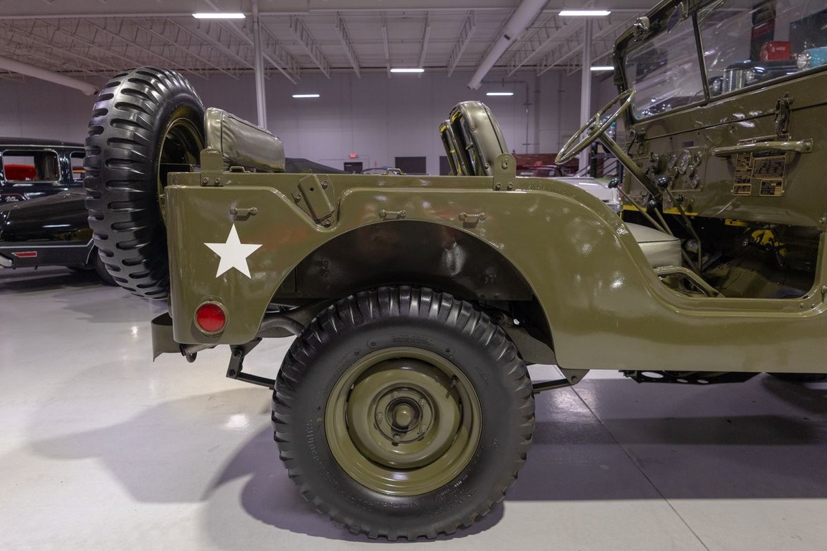 Willys-1955-Jeep-26
