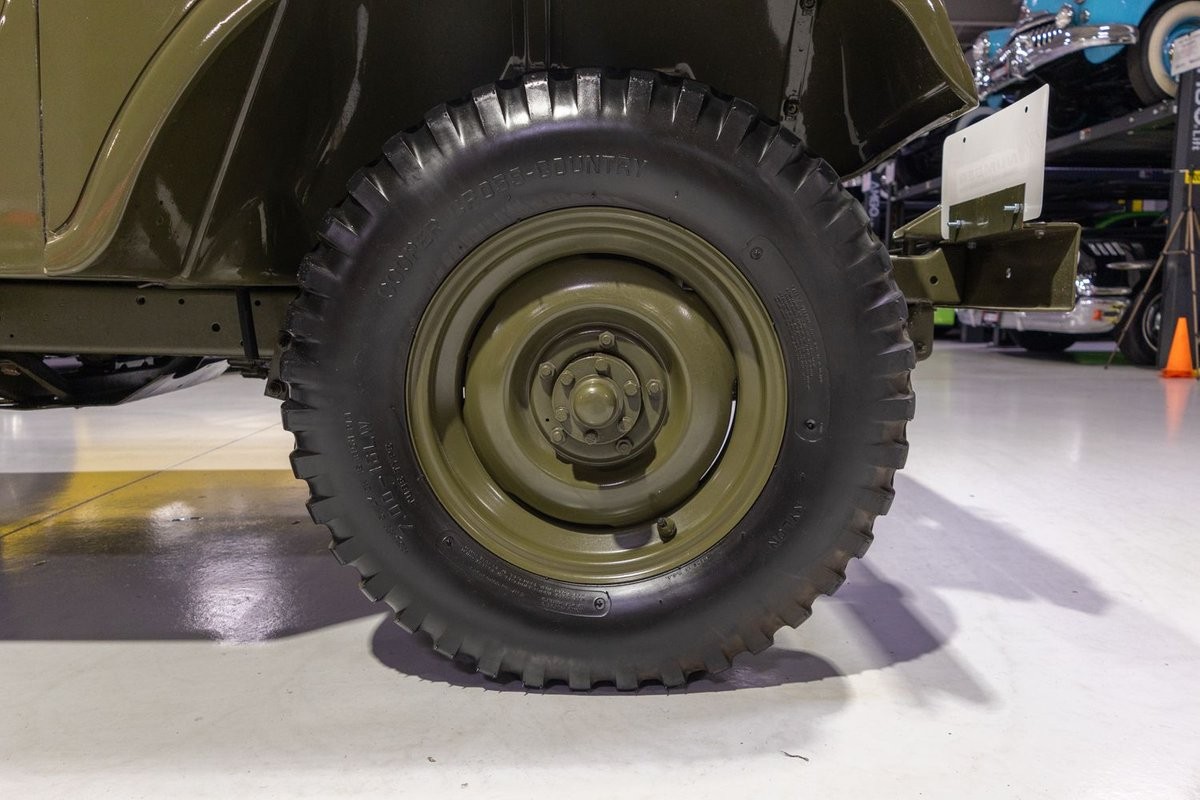 Willys-1955-Jeep-29
