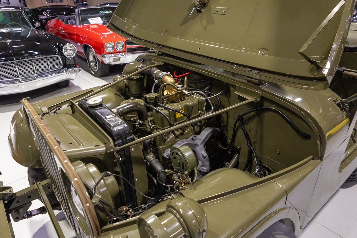 Willys-1955-Jeep-3