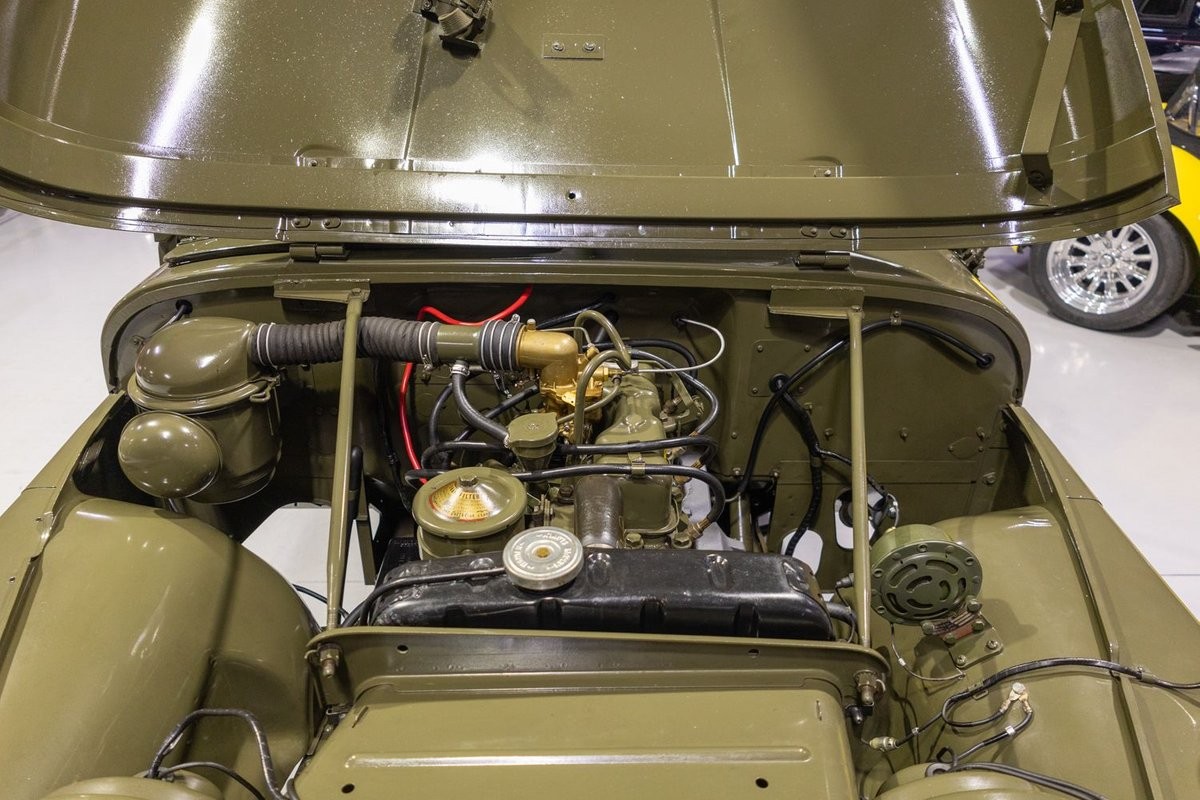 Willys-1955-Jeep-35