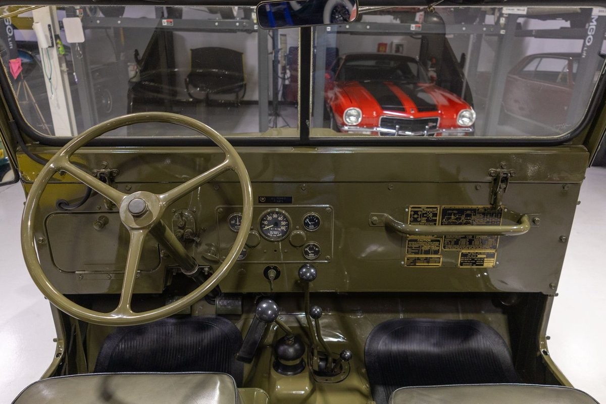 Willys-1955-Jeep-4