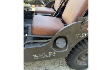 Willys-38-1952-Green-Green-12