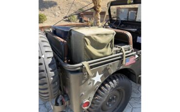 Willys-38-1952-Green-Green-2
