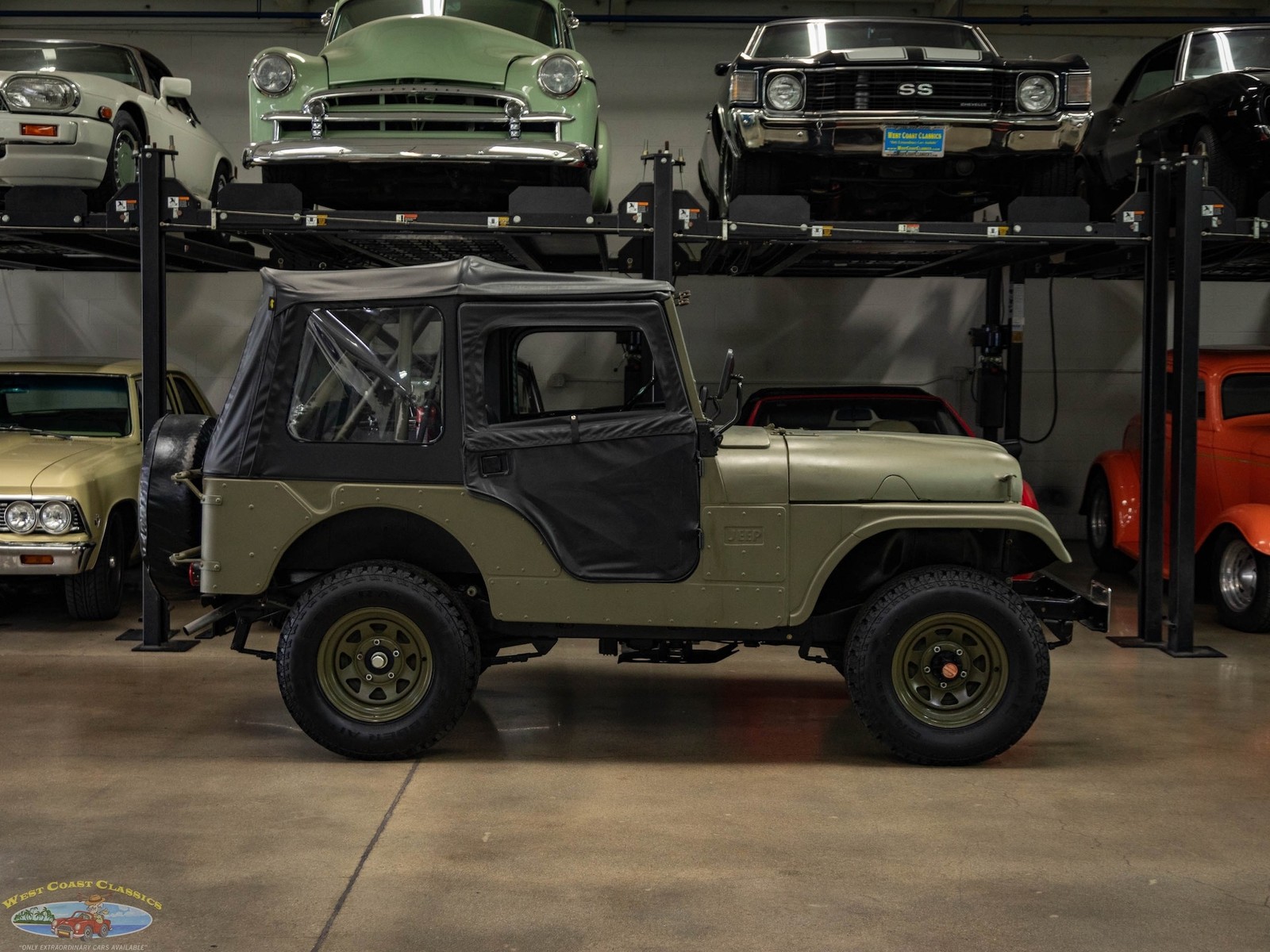 Willys-Jeep-1955-2