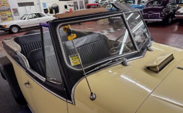 Willys-Jeepster-1950-10