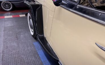 Willys-Jeepster-1950-19